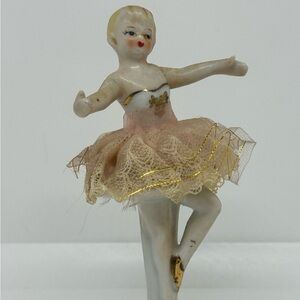Retro ballerina cake topper